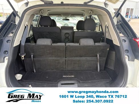 Used 2017 Nissan Rogue SV w/ SV Family Package FWD image 22
