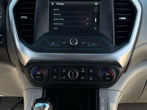 Used 2019 GMC Acadia SLE w/ LPO, Floor Liner Package image 28