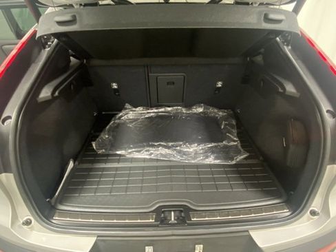 Used 2023 Volvo C40 P8 Recharge Ultimate w/ Protection Package Premier image 8