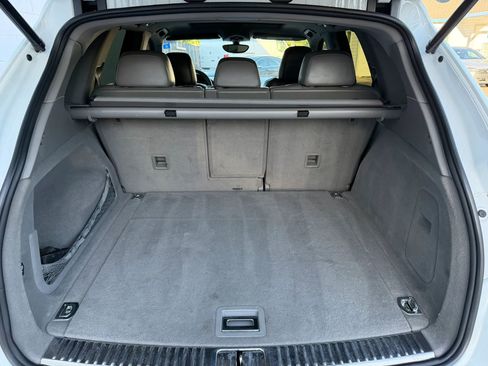 Used 2012 Porsche Cayenne AWD/4WD image 17