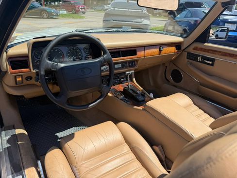 Used 1993 Jaguar XJS 4.0 Convertible RWD image 15