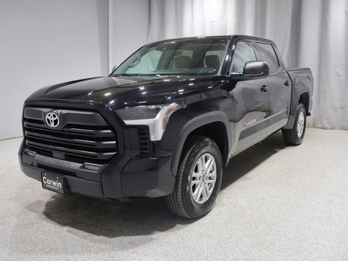Used 2024 Toyota Tundra SR5 w/ SR5 Premium Package AWD/4WD image 8