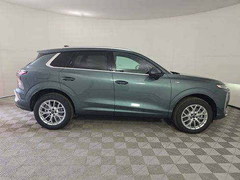 New 2026 Audi Q3 quattro 2.0T AWD/4WD image 8