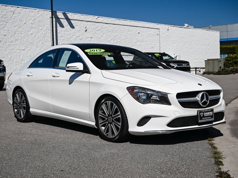 Used 2019 Mercedes-Benz CLA 250 image 1