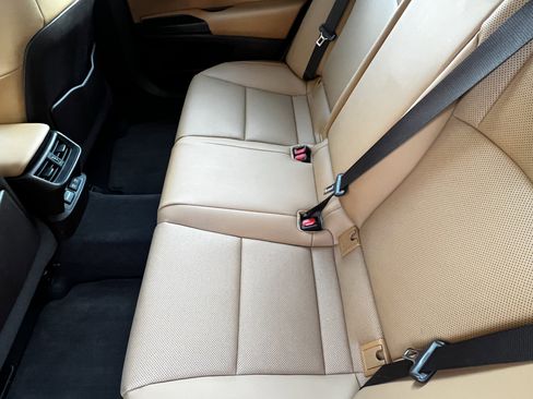 Used 2021 Lexus ES 350 w/ Premium Package image 30