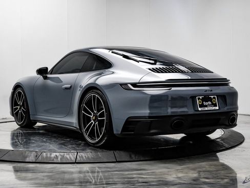 Used 2024 Porsche 911 Carrera GTS image 9