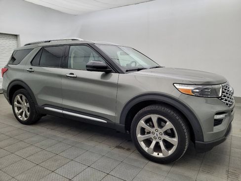 Used 2020 Ford Explorer Platinum w/ Premium Technology Package AWD/4WD image 11