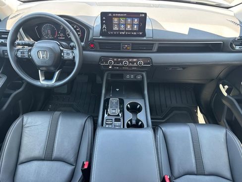 Certified 2025 Honda Pilot EX-L image 13