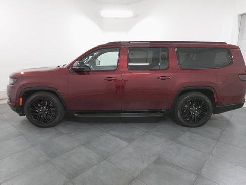 New 2025 Jeep Wagoneer L Series II w/ Convenience Group I image 2