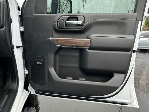 Used 2020 Chevrolet Silverado 3500 High Country w/ Z71 Off-Road Package image 25