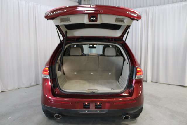 Used 2014 Lincoln MKX AWD w/ Equipment Group 102A image 32