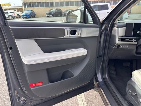 Used 2025 Hyundai Santa Fe SEL image 13