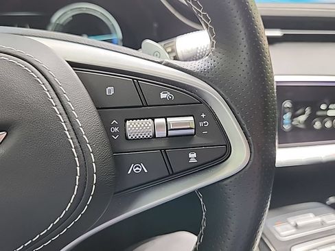 Used 2025 Genesis Electrified GV70 w/ Prestige Package AWD/4WD image 11