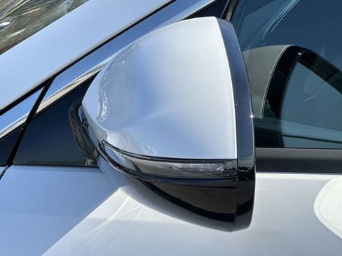 New 2026 Buick Envista Avenir image 32