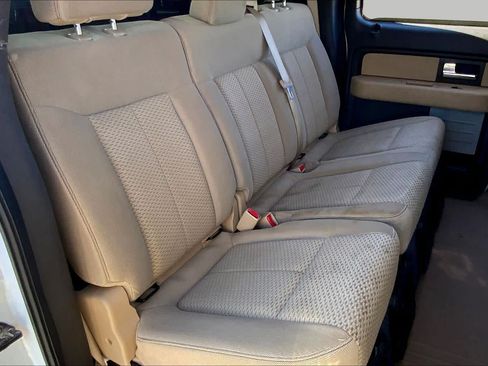 Used 2014 Ford F150 XLT w/ Equipment Group 302A Luxury AWD/4WD image 19