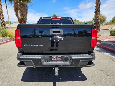 Used 2019 Chevrolet Colorado Z71 w/ Z71 Midnight Edition AWD/4WD image 6