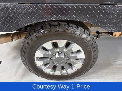 Used 2024 Chevrolet Silverado 2500 Custom w/ Custom Value Package AWD/4WD image 13