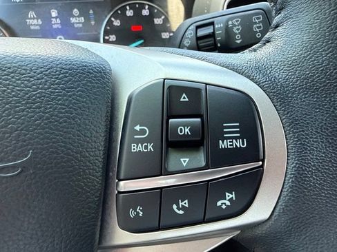 Used 2024 Ford Explorer XLT w/ Equipment Group 202A AWD/4WD image 18