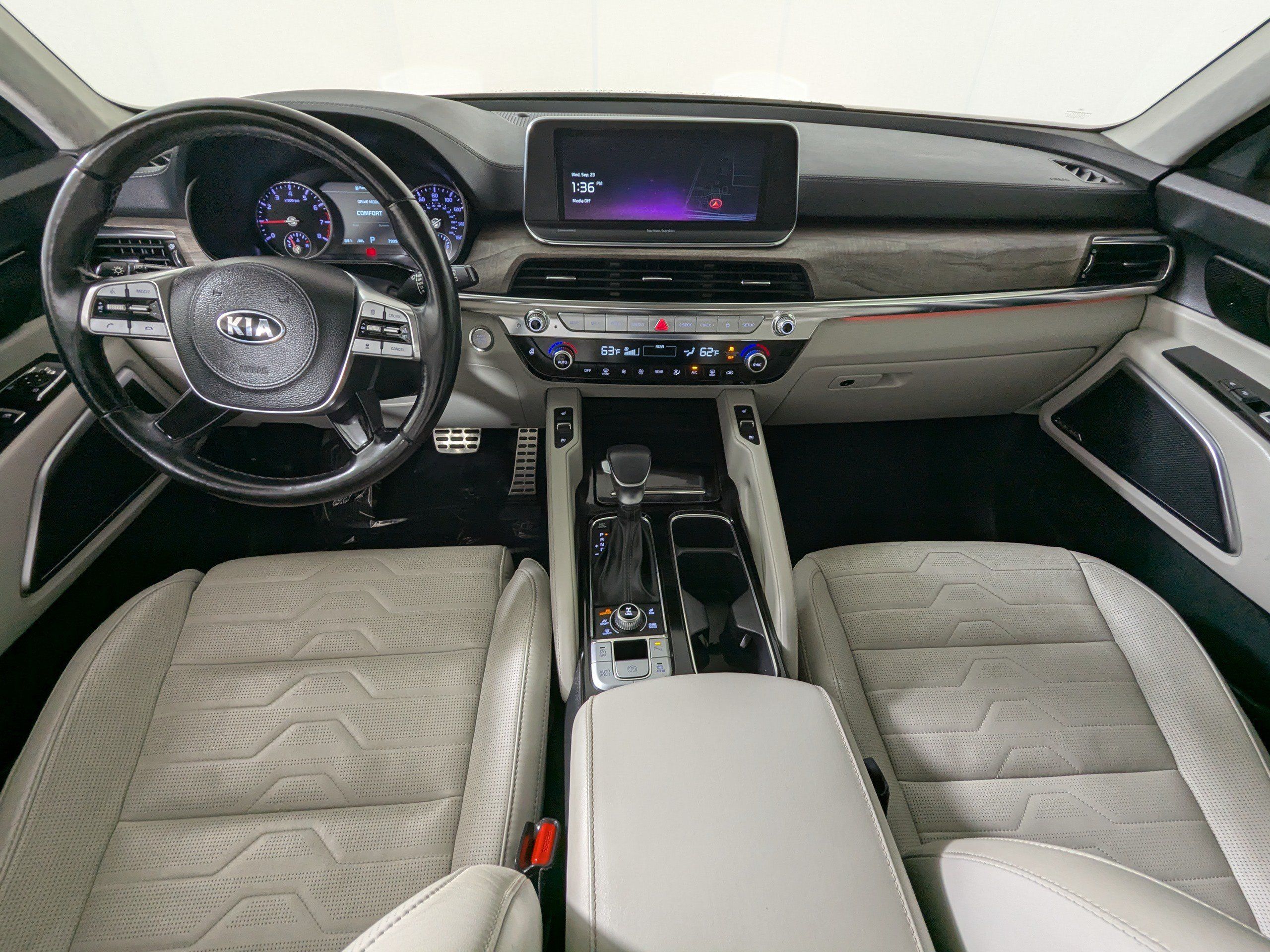 Used 2020 Kia Telluride SX w/ SX Prestige Package AWD/4WD image 11
