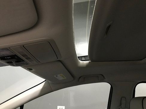 Used 2026 Honda Odyssey Elite image 25