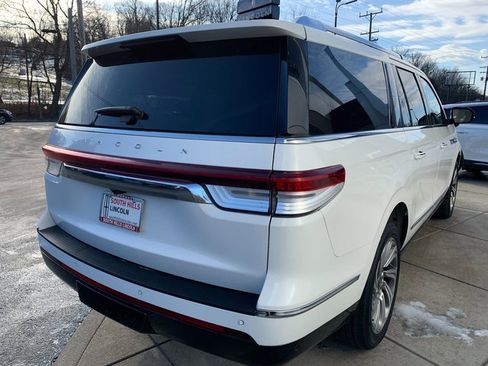 Certified 2023 Lincoln Navigator L Reserve image 6