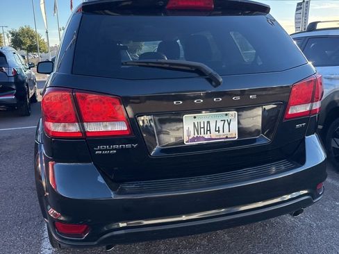 Used 2013 Dodge Journey SXT w/ Flexible Seating Group image 16