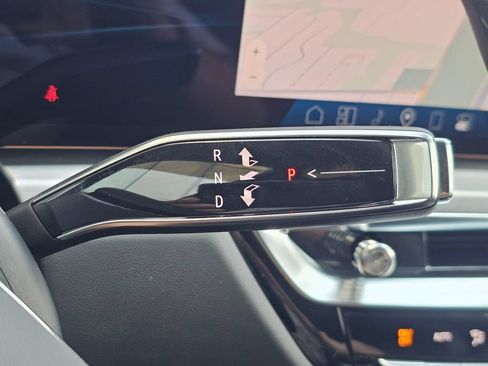 New 2026 Cadillac Lyriq Luxury AWD/4WD image 33