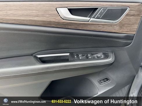 Certified 2025 Volkswagen Atlas SEL image 16