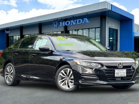Used 2020 Honda Accord Hybrid image 2