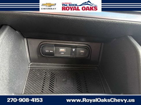 Used 2025 Kia Sportage EX FWD image 18