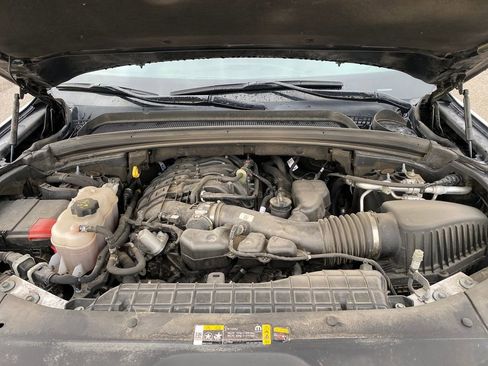 Used 2023 Jeep Grand Cherokee L Laredo image 29