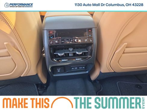 New 2026 Jeep Grand Cherokee L Summit w/ Obsidian Package AWD/4WD image 19