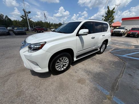 Used 2019 Lexus GX 460 Premium AWD/4WD image 3