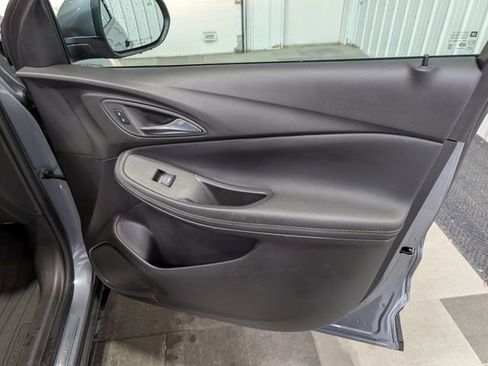 Used 2022 Buick Encore GX Select AWD/4WD image 26