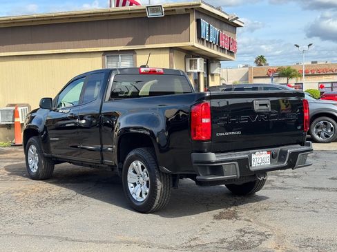 Used 2022 Chevrolet Colorado LT w/ Fleet Safety Package image 9