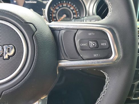 Used 2023 Jeep Wrangler Unlimited Sahara w/ Safety Group AWD/4WD image 19