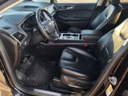 Used 2022 Ford Edge Titanium image 27