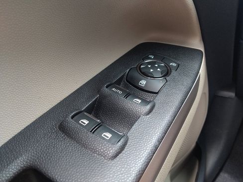 Used 2021 Ford EcoSport S FWD image 27