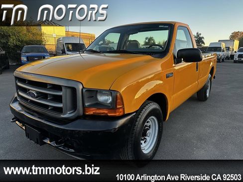 Used 2001 Ford F250 XL image 1