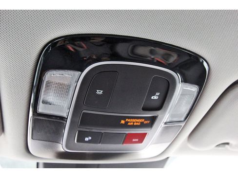 Used 2025 Hyundai Sonata SE FWD image 23