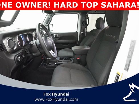 Used 2023 Jeep Wrangler Sahara image 7