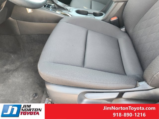 Used 2026 Toyota Corolla LE FWD image 24