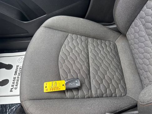 Used 2021 Chevrolet Equinox LT AWD/4WD image 31