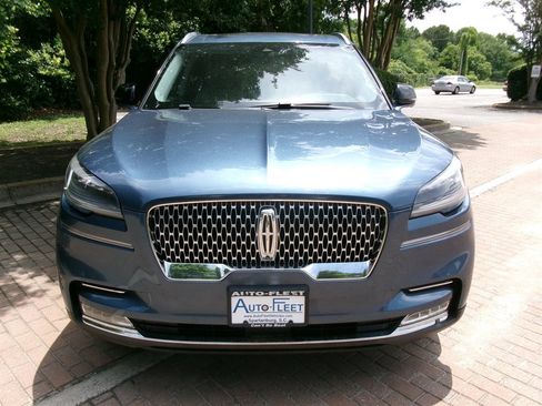 Used 2020 Lincoln Aviator Reserve w/ Equipment Group 201A AWD/4WD image 2
