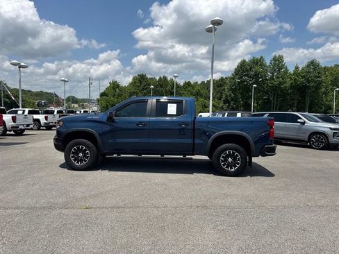 Used 2023 Chevrolet Silverado 1500 ZR2 AWD/4WD image 7