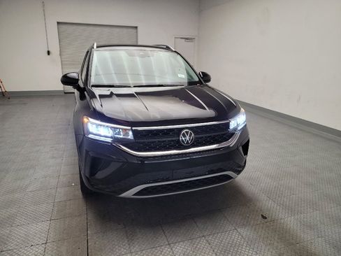 Used 2023 Volkswagen Taos SE w/ Black Wheel Package FWD image 14