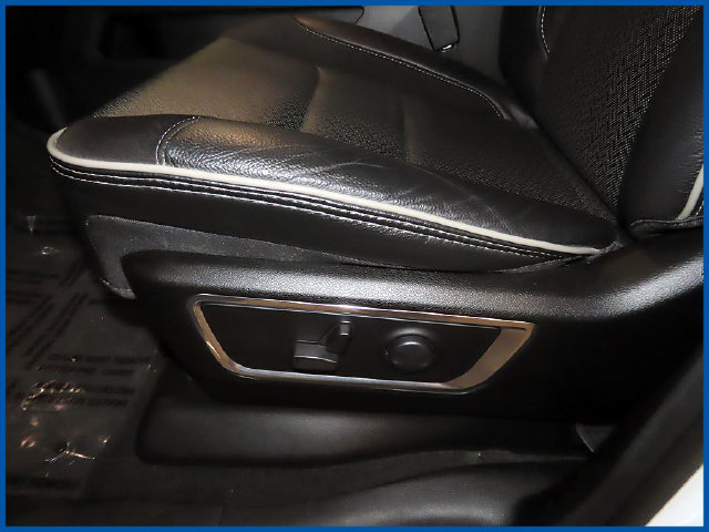 Used 2024 RAM 1500 Laramie AWD/4WD image 14