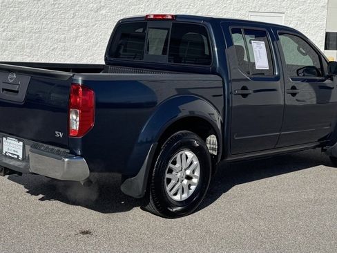 Used 2019 Nissan Frontier SV image 9