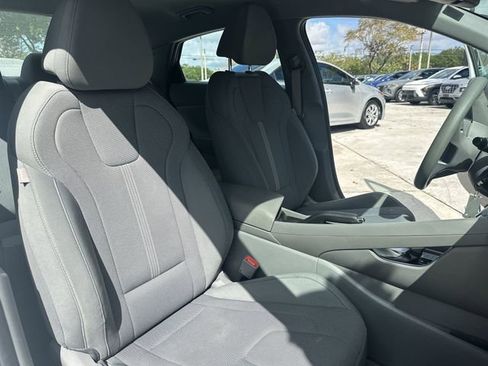 Used 2023 Volvo XC90 B6 Plus w/ Protection Package Premier AWD/4WD image 30