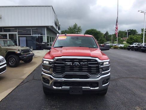 Certified 2026 RAM 2500 Big Horn AWD/4WD image 2
